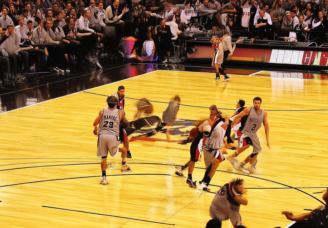 2008年NBA季后赛：马刺VS太阳巅峰对决回顾与战术分析(图1)